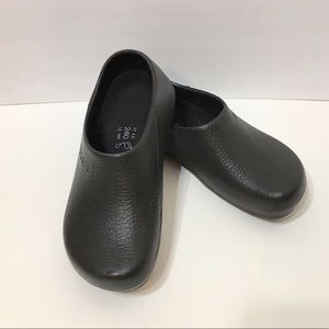 NWOT Birkenstock Profi-Birki Black Clog